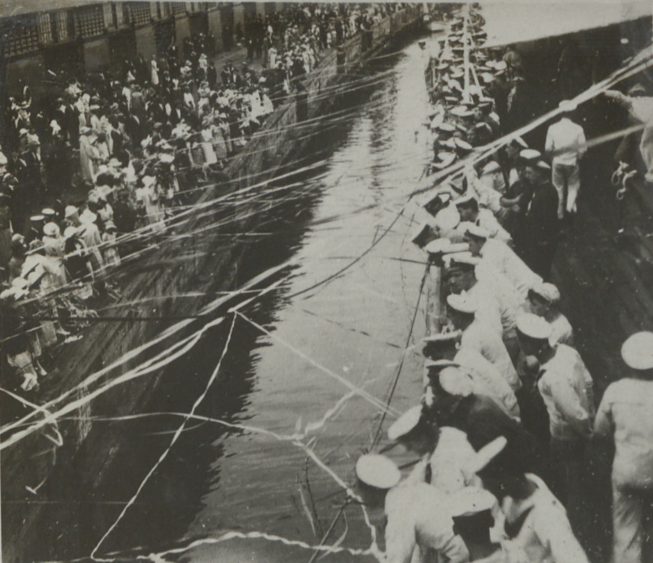 Departure of HMS Hood from Fremantle. Courtesy of the National Museum of the Royal Navy