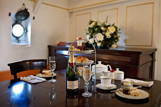 Afternoon tea Captain's Cabin