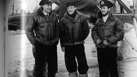 Black and white photo of 3 Fleet Air Arm personnel during the Second World War