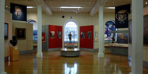 Nelson Gallery looking at statue of Nelson by the window